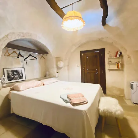 Trulli Jaja * Alberobello